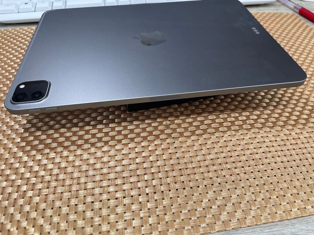 iPad Pro 11 第4世代 128 GB ミッドナイトMNXD3J/A