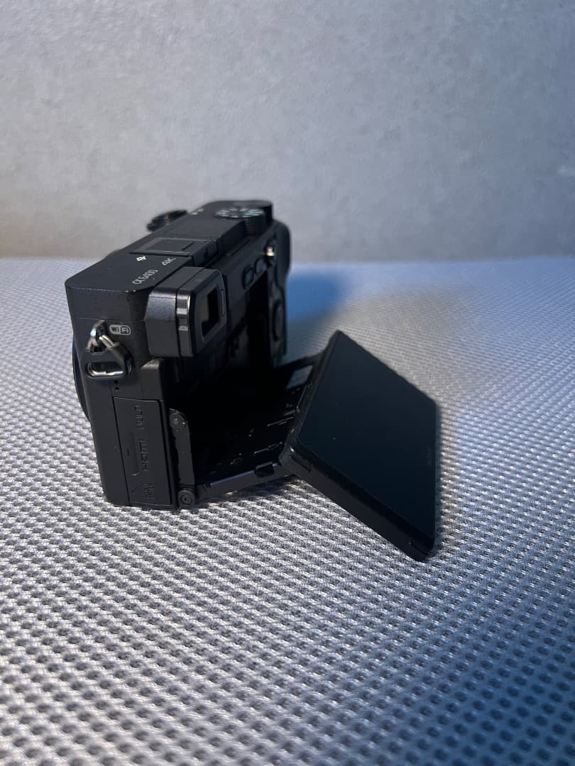 SONY α6400 ミラーレス一眼カメラ ショット数848回 動作確認済み