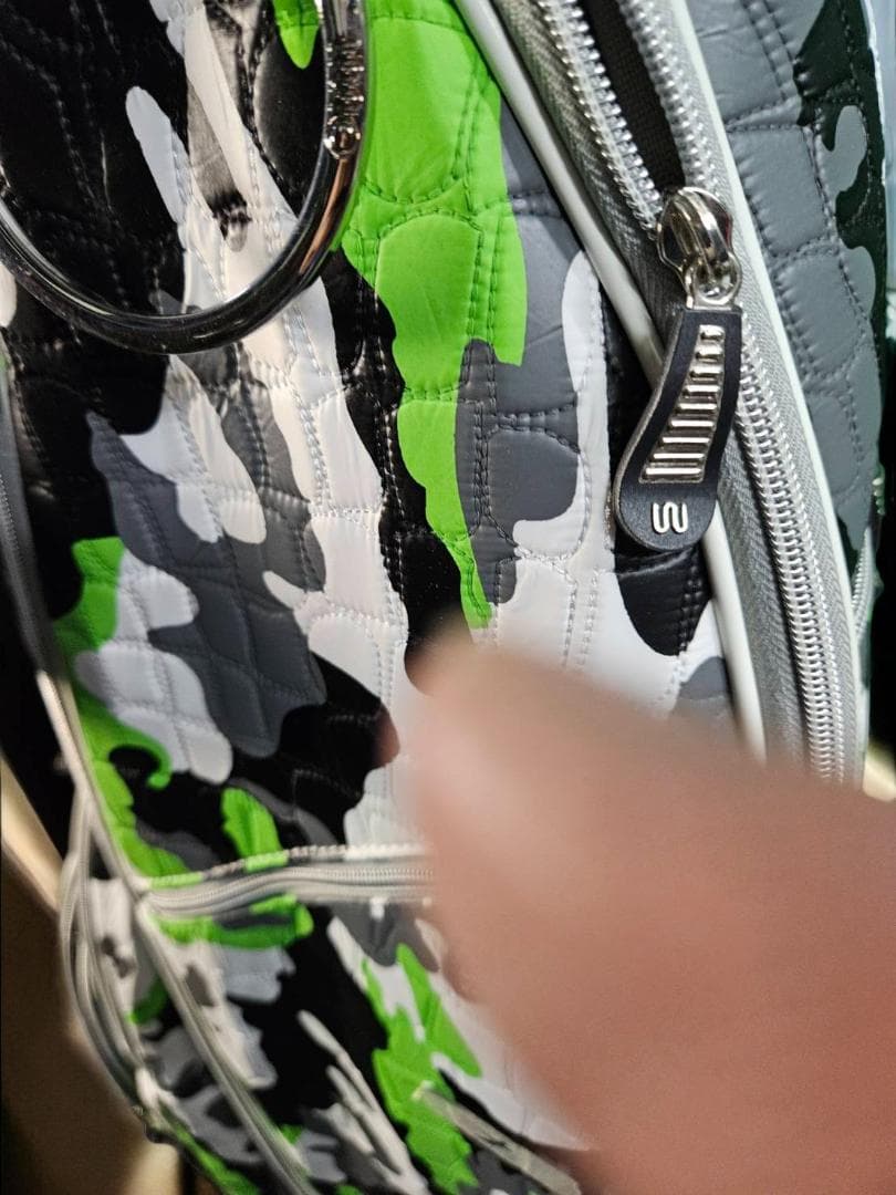 【新品未使用】OWL ワニ柄カモフラージュ ゴルフバッグGREEN