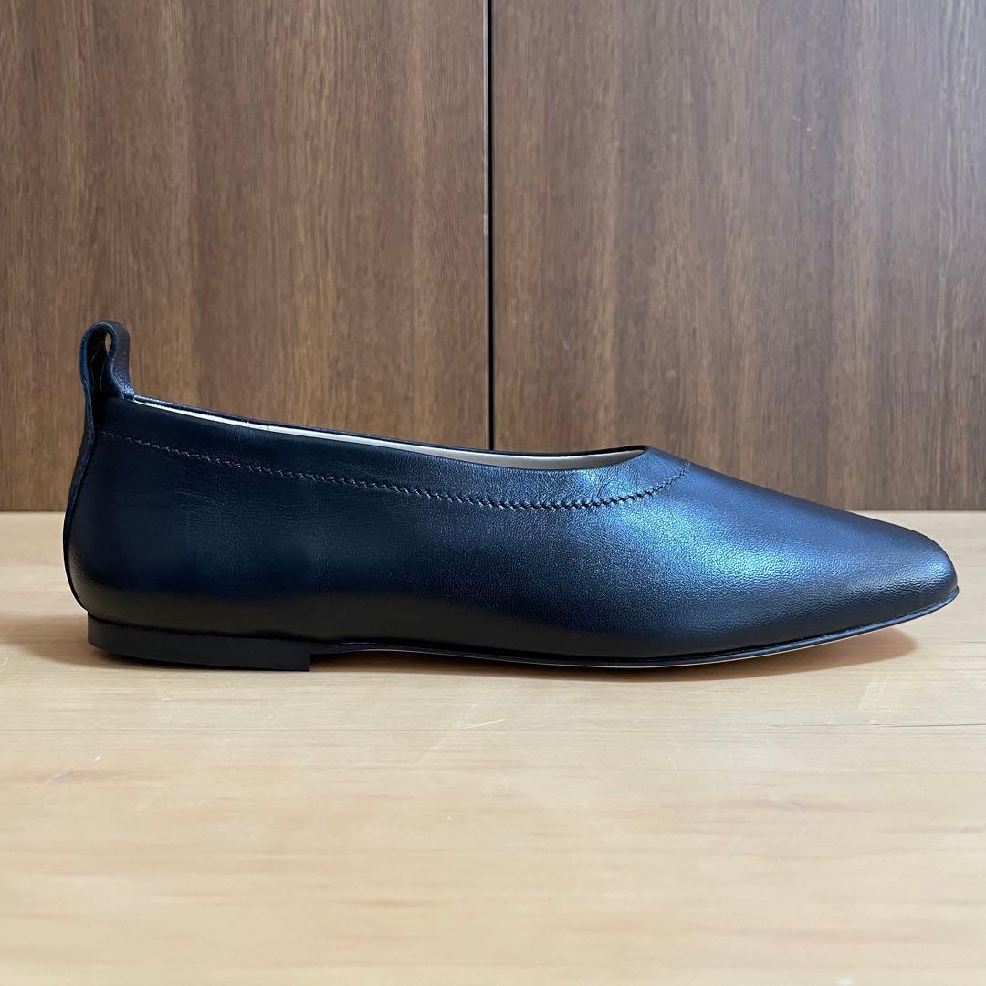 ✨新品未使用品✨定価2.4万　CORSO ROMA9 フラットパンプス　23.5