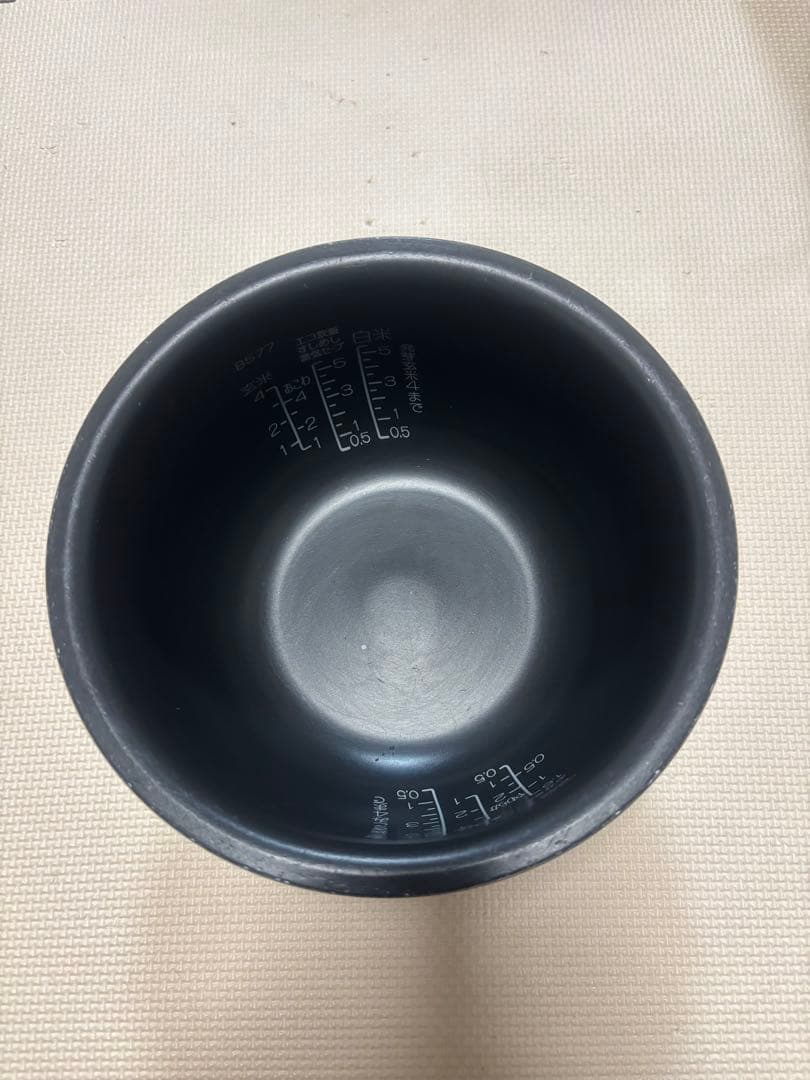 [倉庫処分セール]象印 圧力IH炊飯器 NW-PT10-2021年製