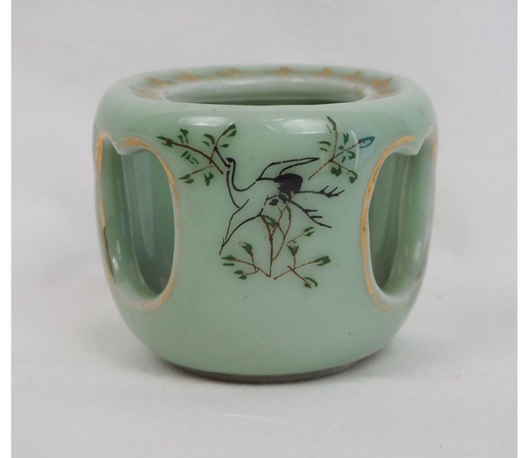 送料無料　明治時代　鶴文青磁蓋置　検/楽山紫砂九谷備前萩焼常滑宝生伊万里骨中