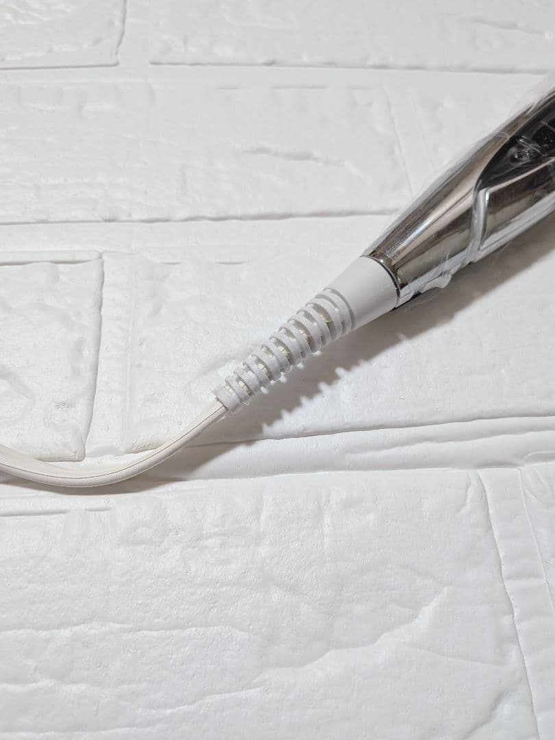 【ほぼ新品】ReFa リファ ストレートヘアアイロン ホワイト RE-AC02A