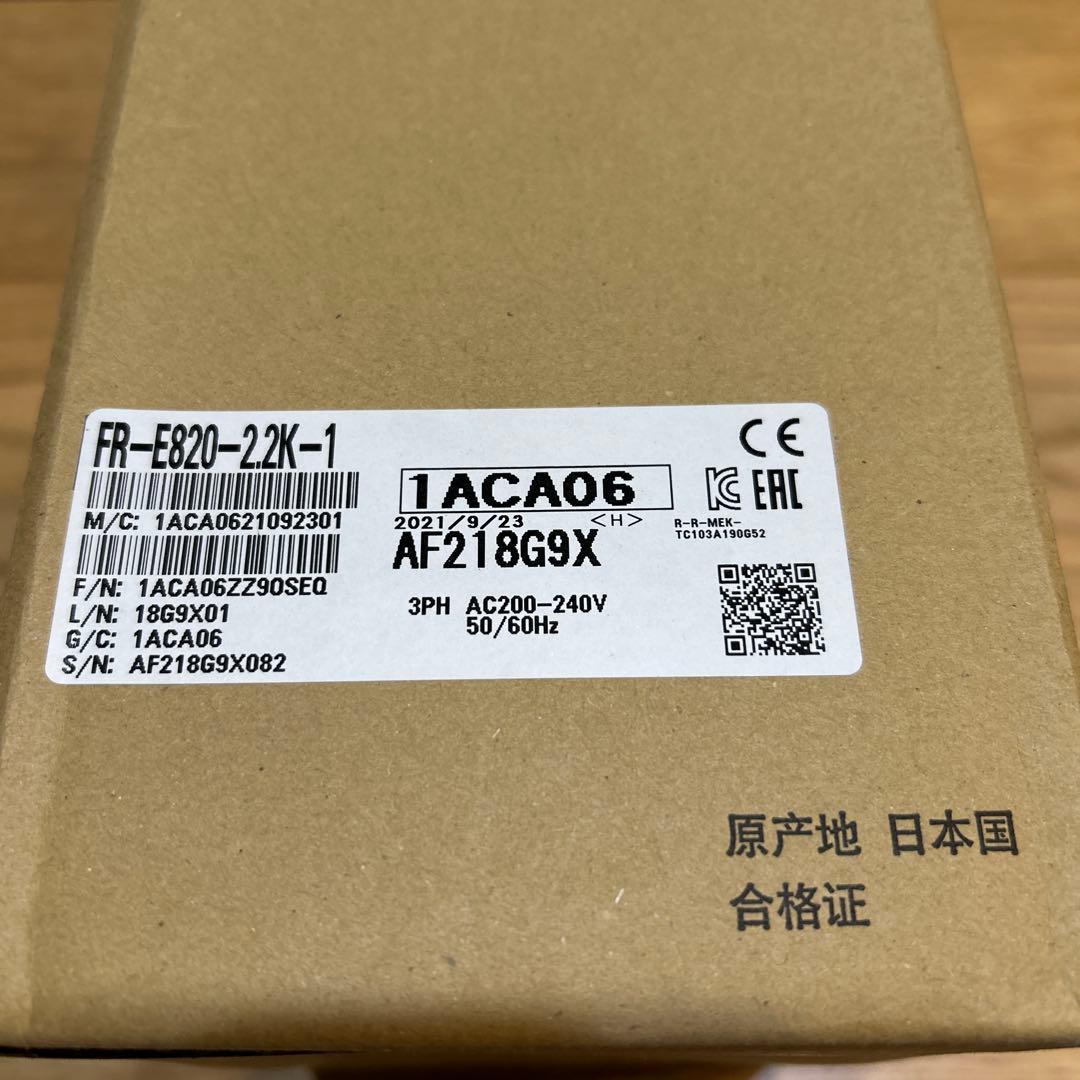 【新品未開封】三菱電機FR-E820-21K-1 インバータ
