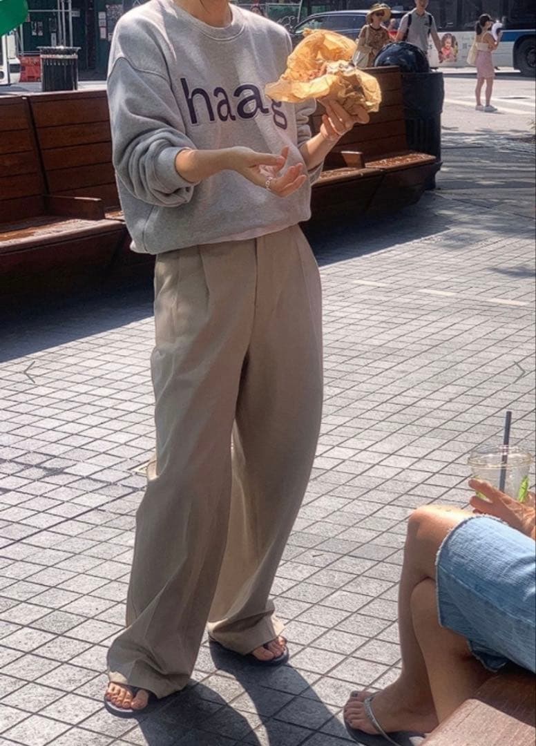 【新品未使用】haag a birthday sweatshirt スウェット