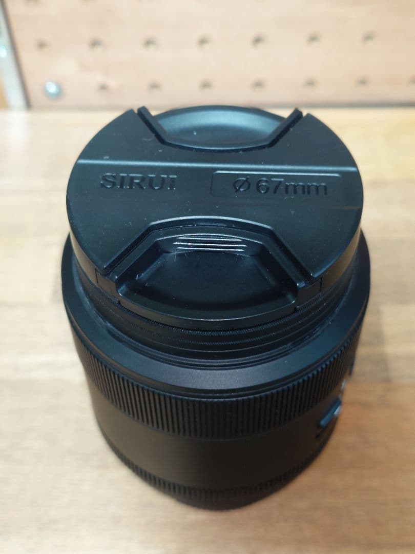 SIRUI AURORA 85mm F1.4 オートフォーカス　Eマウント