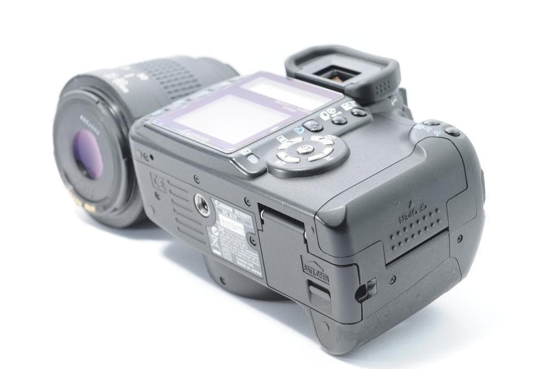 お手軽にデジタル一眼レフを❗️Canon Kiss N✨すぐ使えてスマホに転送