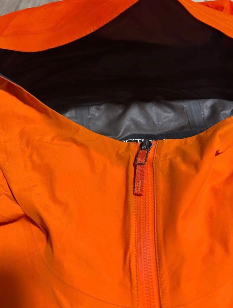 ARC'TERYX ナイロンジャケット