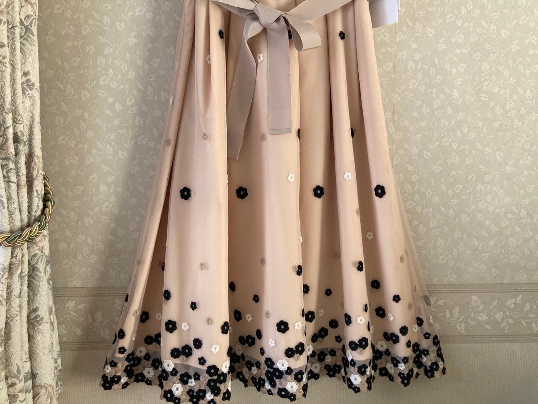 ★エムズグレイシー・42★花柄刺繍 半袖ワンピース★週末限定お値下げ