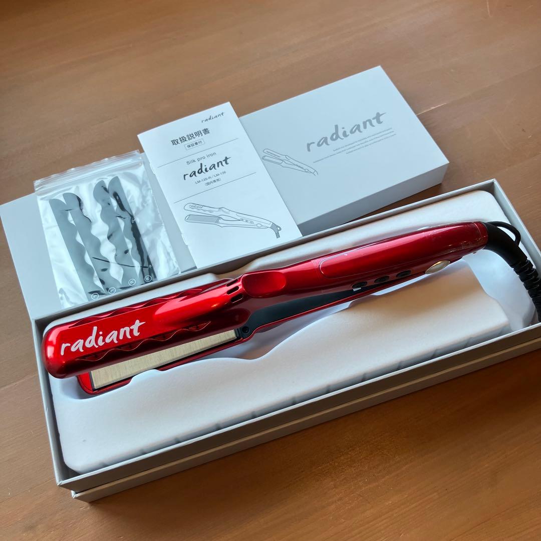 【新品未使用】radiant ストレートヘアアイロン レッド　28mm