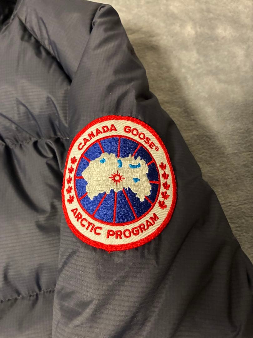 【ホログラム付き】カナダグース　アプローチジャケット　ダウンジャケット　Mサイズ