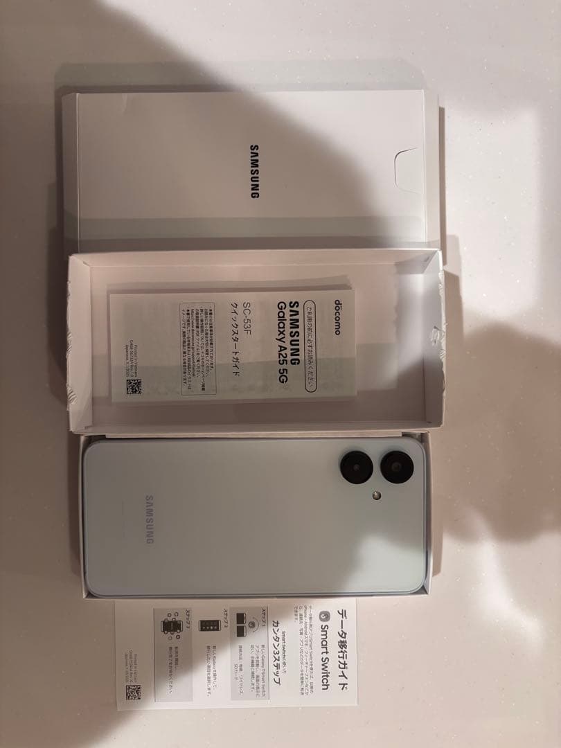 Samsung Galaxy A25 5G ホワイト