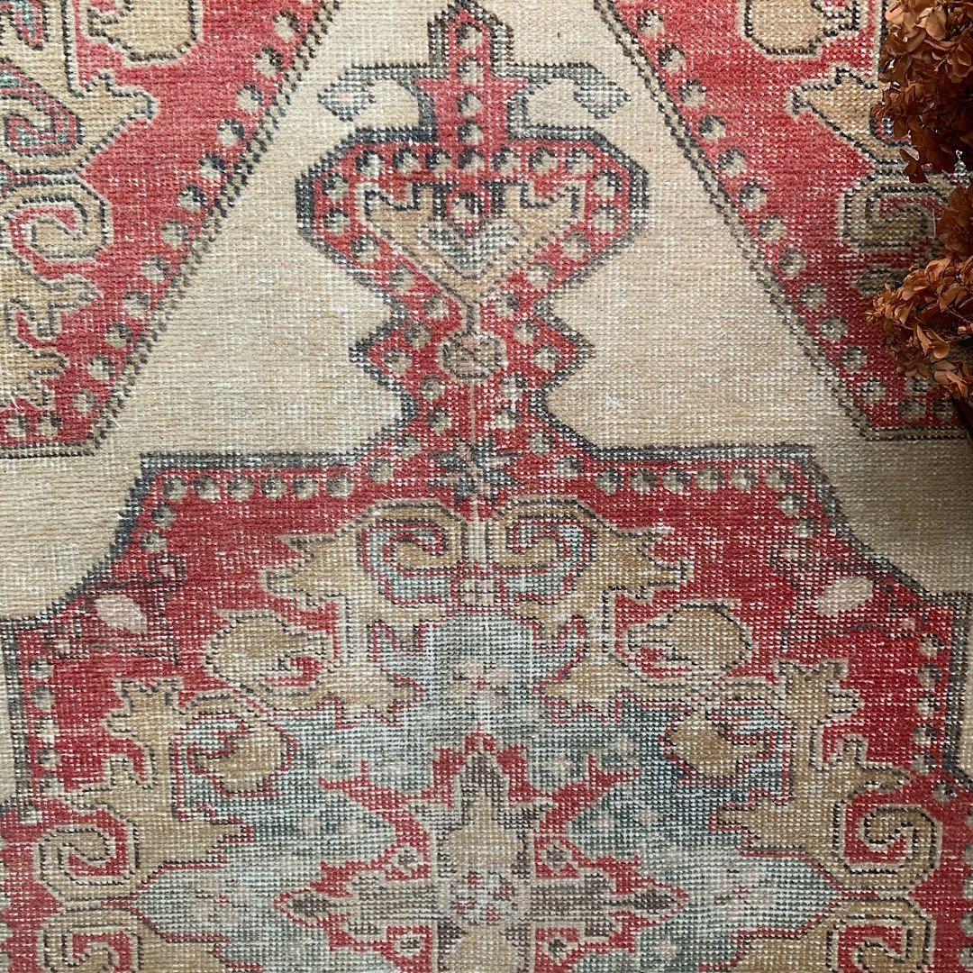 リリー　プロフ必読^ - ^様　アヴァノスラグ　トルコヴィンテージラグ