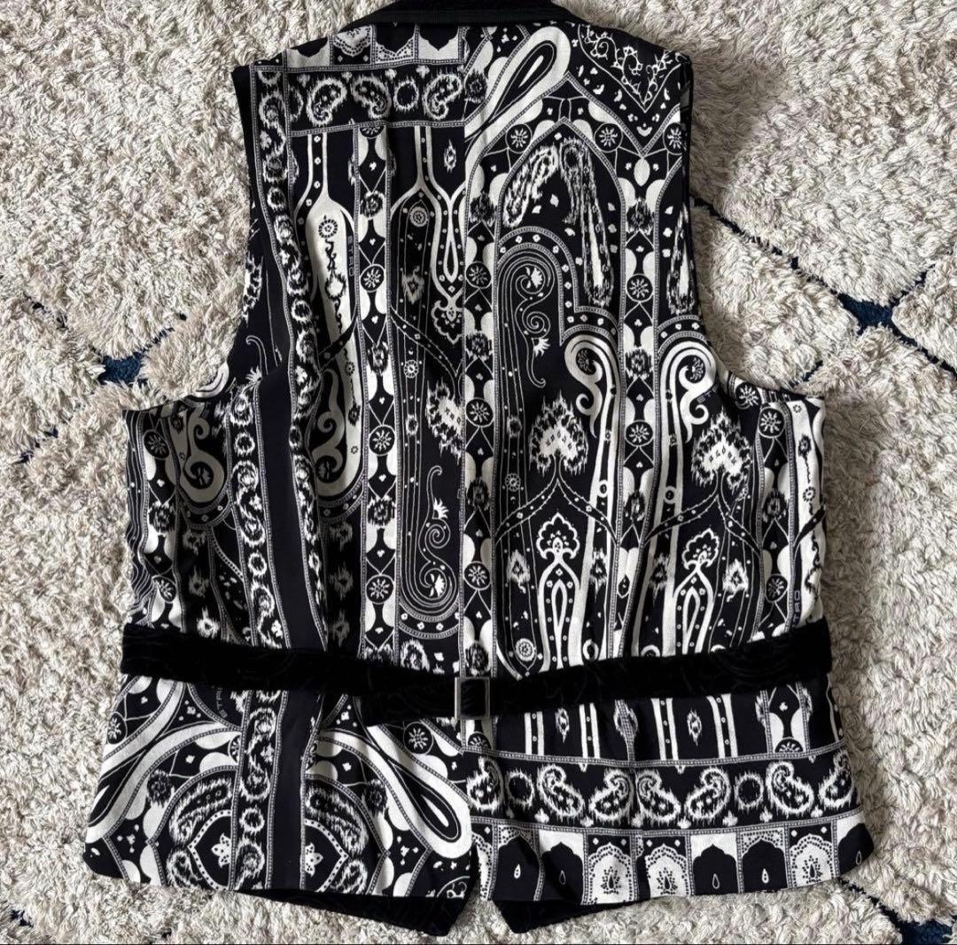 【希少】エトロ／ジレ／ベスト／シルク／ベロア／ペイズリー／ブラック／Ｌ