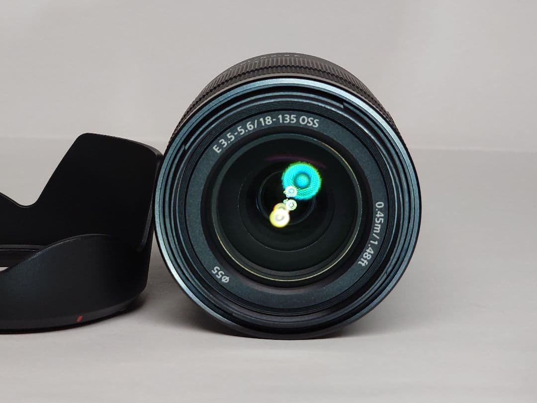 SONY α6400 ミラーレス一眼　18-135mm 高倍率ズームキット