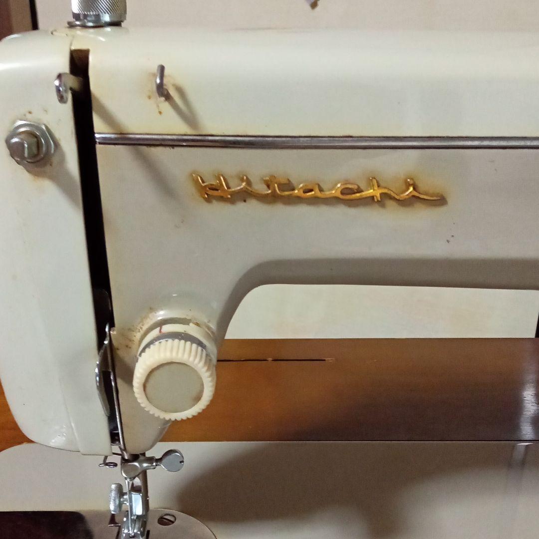 足踏みミシン、HITACHI