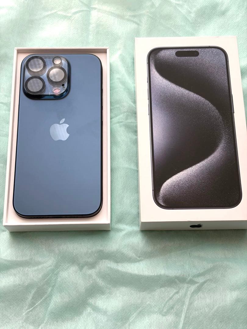 【極美品】iPhone 15 Pro 128GB 箱　ケーブル付