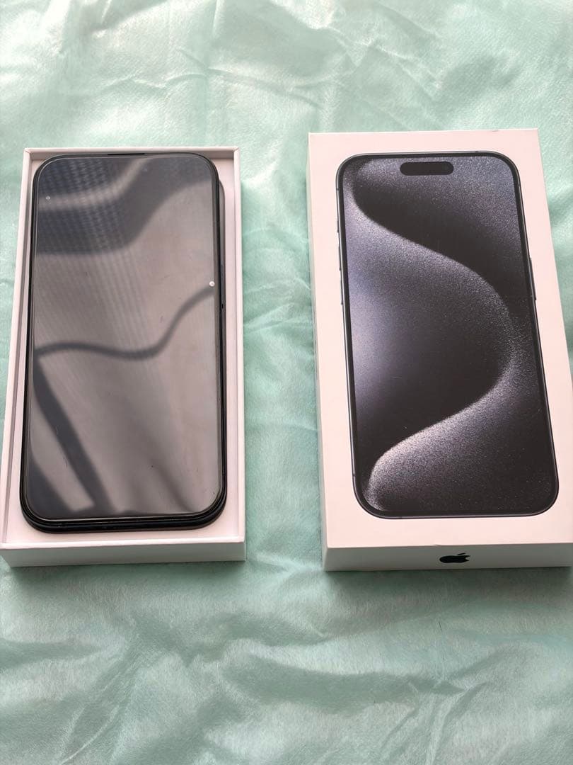 【極美品】iPhone 15 Pro 128GB 箱　ケーブル付