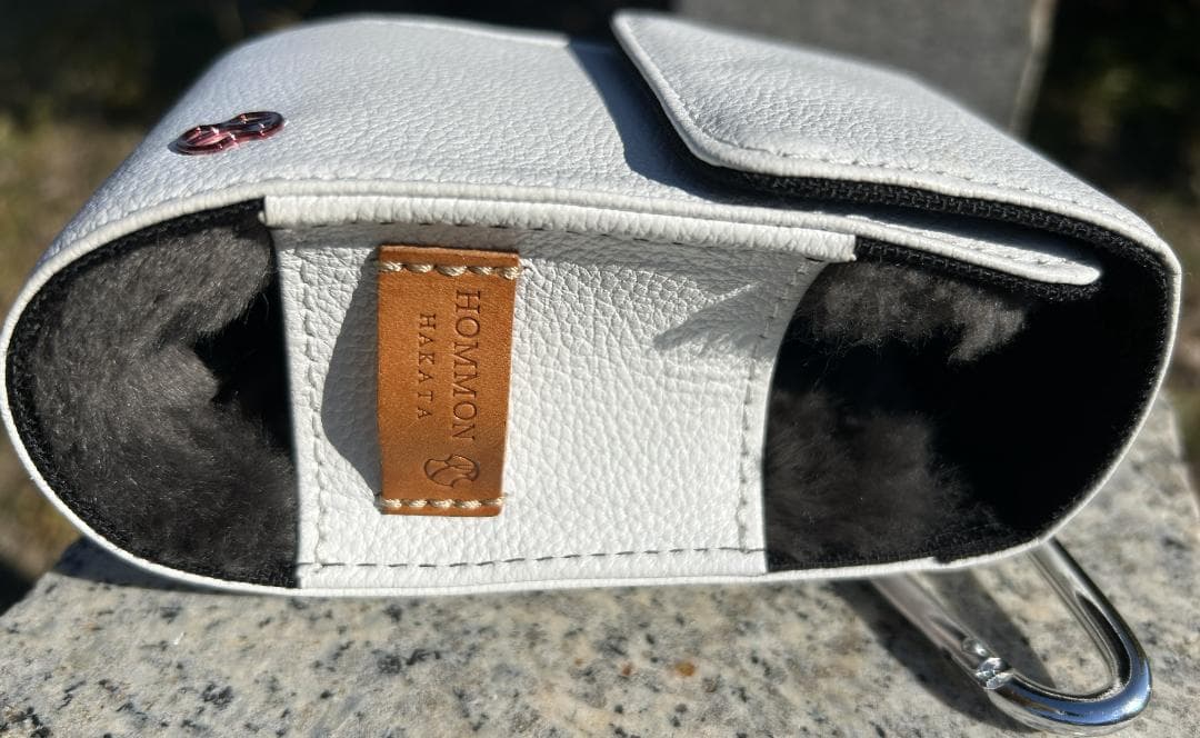 HOMMON(ホンモン)　距離計ケース 撥水カーフレザー ホワイト