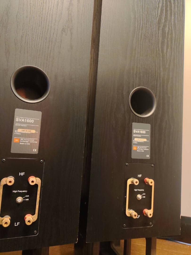完動美品　【右1本】　JBL SVA1600 ホーン型スピーカー　（左別売）