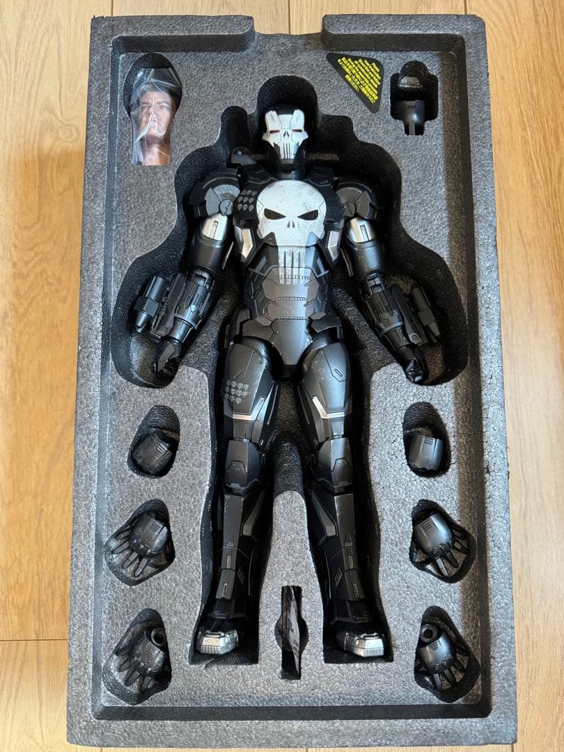 【美品】パニッシャー ウォーマシン アーマー ＤＩＥＣＡＳＴ　VGM33D28