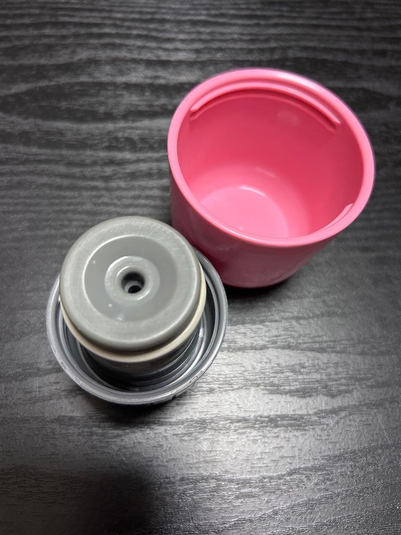 最終値下げ！Hello Kitty ピンク水筒と弁当箱セット