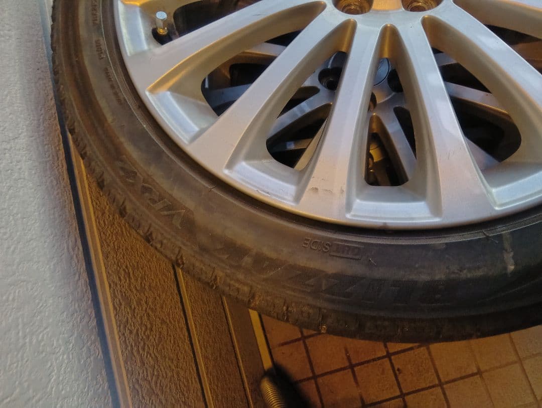 スバルレガシー純正18インチホイールセット