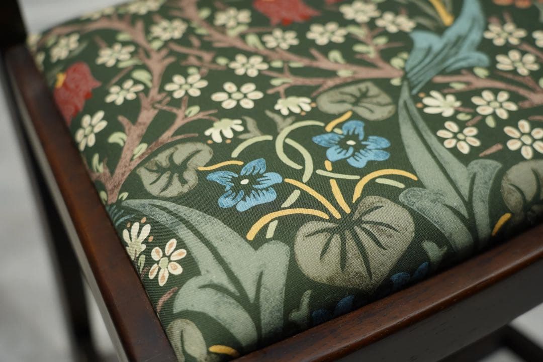 英国　アンティーク　チェア　椅子　ウィリアムモリス　良品　ケルムス　イギリス