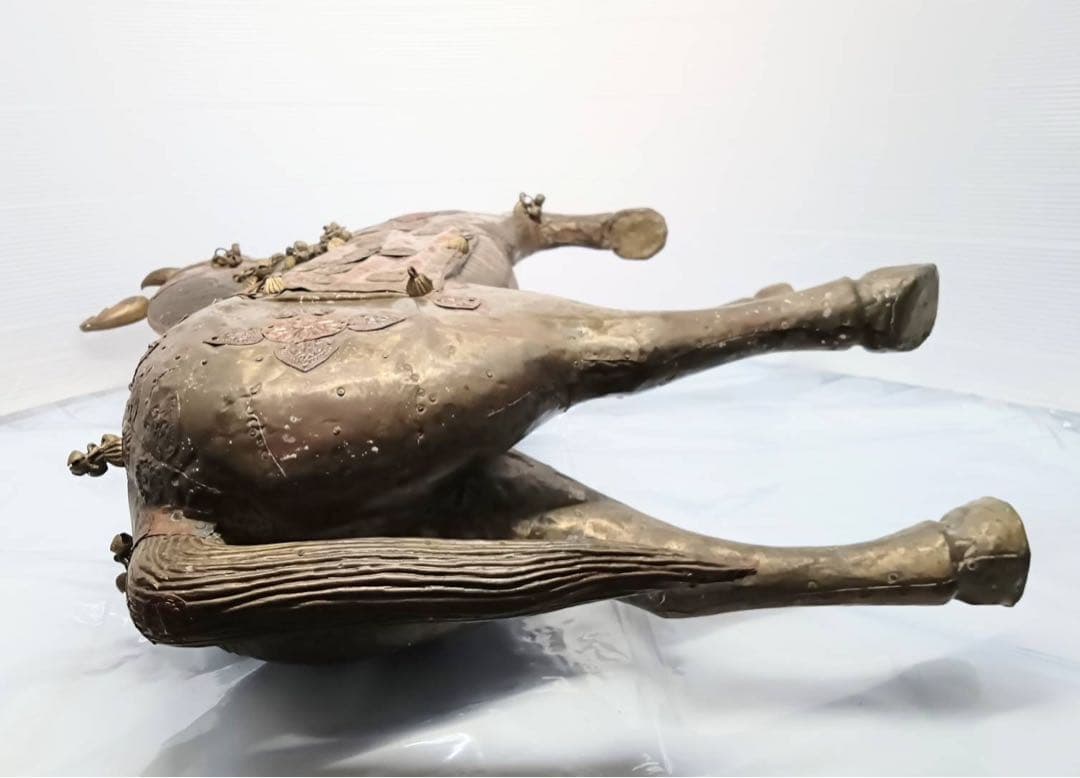 ヴィンテージ 馬 置物 騎馬 金属張り合わせ 精巧な造り インテリア 飾り 置物