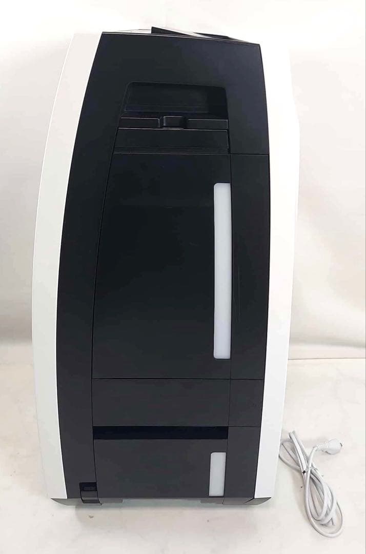 Emiちゃん専用　SHARP 除加湿空気清浄機 KC-HD70-W 2021年製