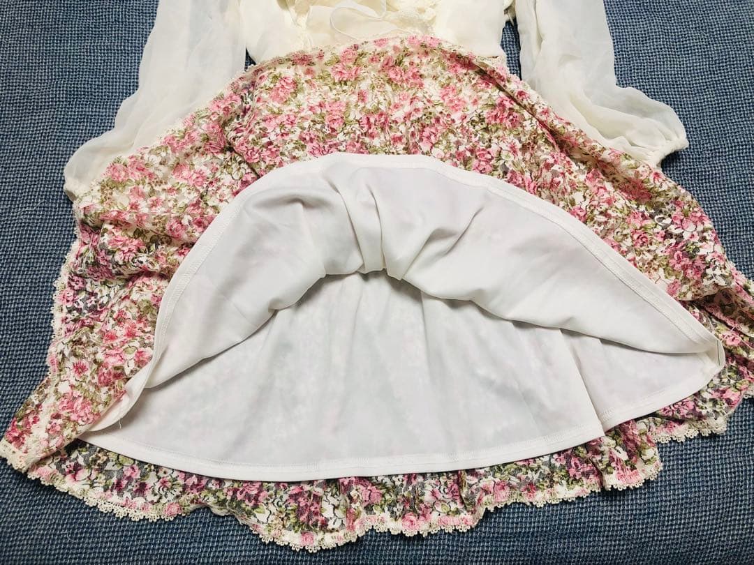 店舗限定LIZLISA花柄　フリルワンピース　ピンク薔薇　レース