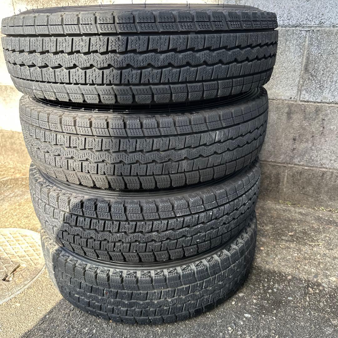 145/R12 スタッドレス23年製 ハイゼットやキャリートラック等タイヤセット
