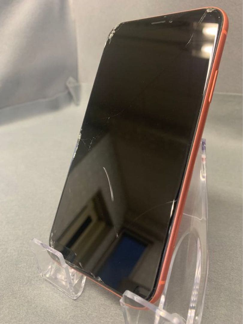 ジャンク品　国内版　SIMフリー　iPhoneXR　 64GB レッド色