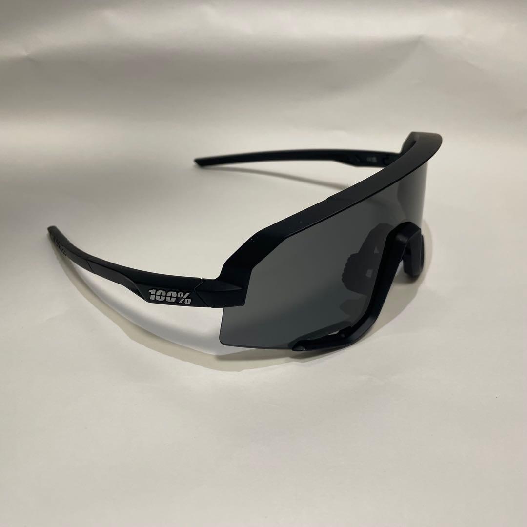 ワンハンドレッド サングラス slendale matte black 100%