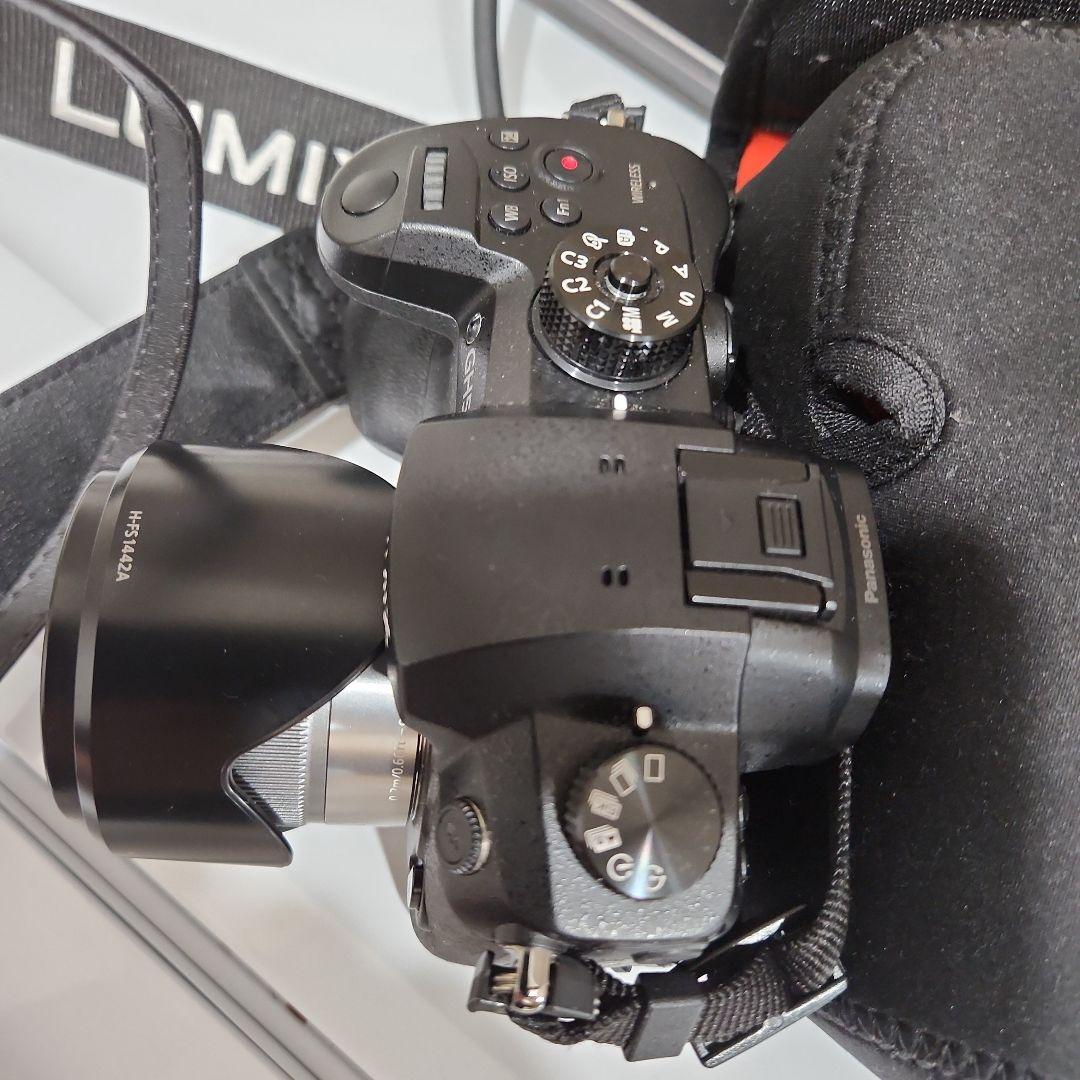 LUMIX GH5 デジタル一眼レフカメラ