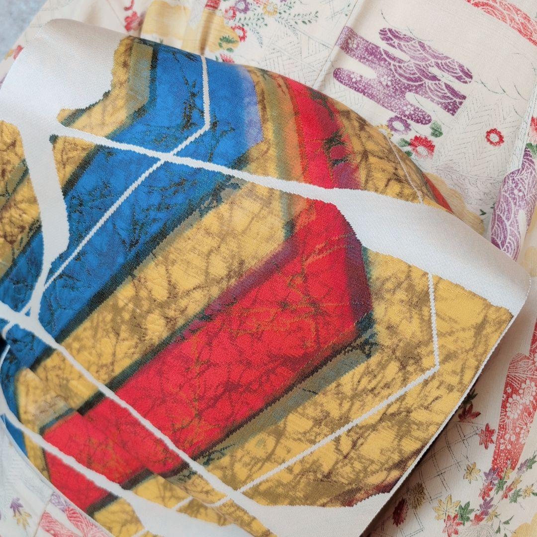 紬　帯締め帯揚げ　3点セット　着物　正絹　花　カラフル　色彩　白地　しつけ糸D2