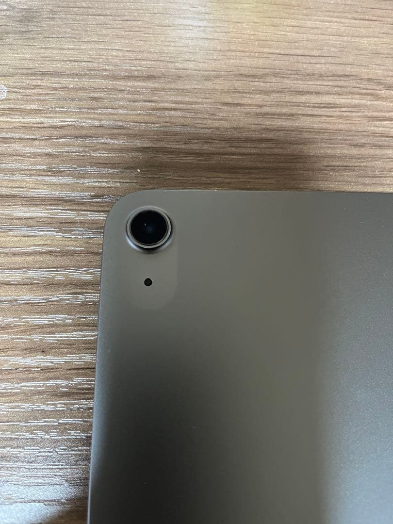 【れれれのれー】Apple iPad Air (第4世代) スペースグレー
