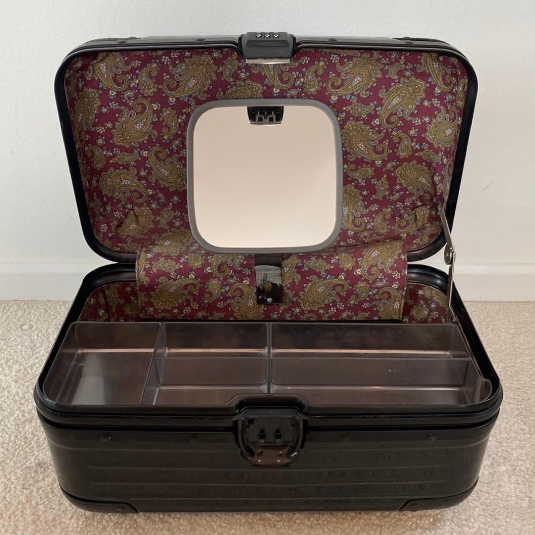 RIMOWA Samba Nova ビューティケース 18L グロスブラック