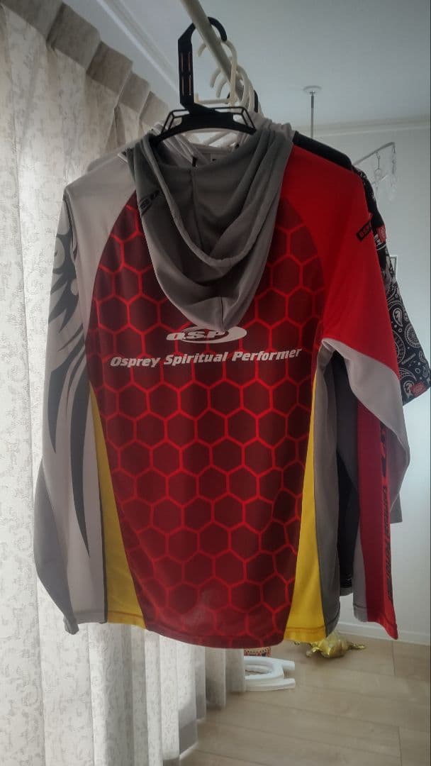 ospフーデッドロングスリーブシャツ、ハイブリッドショーツ