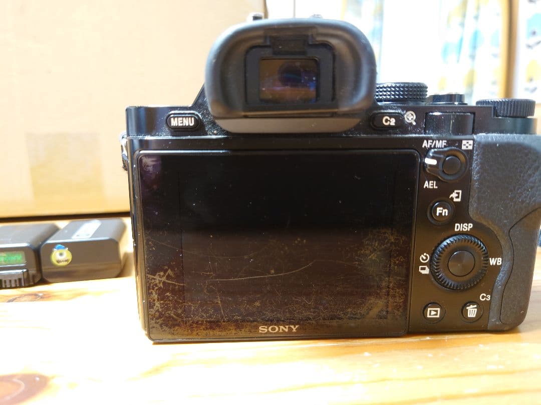 SONYミラーレス一眼　初代α7レンズキット　バッテリー×3+充電器