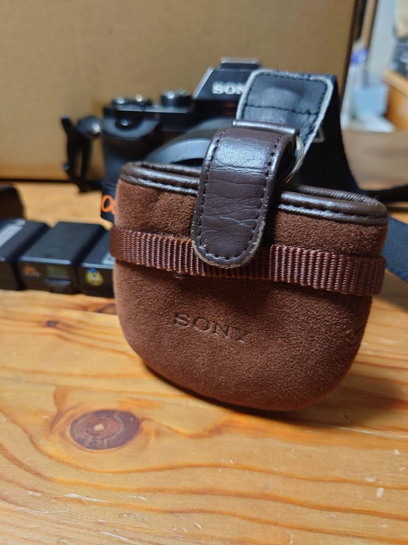 SONYミラーレス一眼　初代α7レンズキット　バッテリー×3+充電器