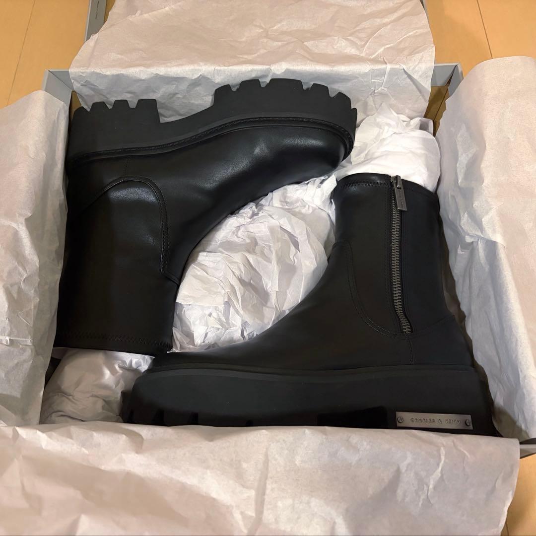 【新品】CHARLES & KEITH サイドジップ アンクルブーツ