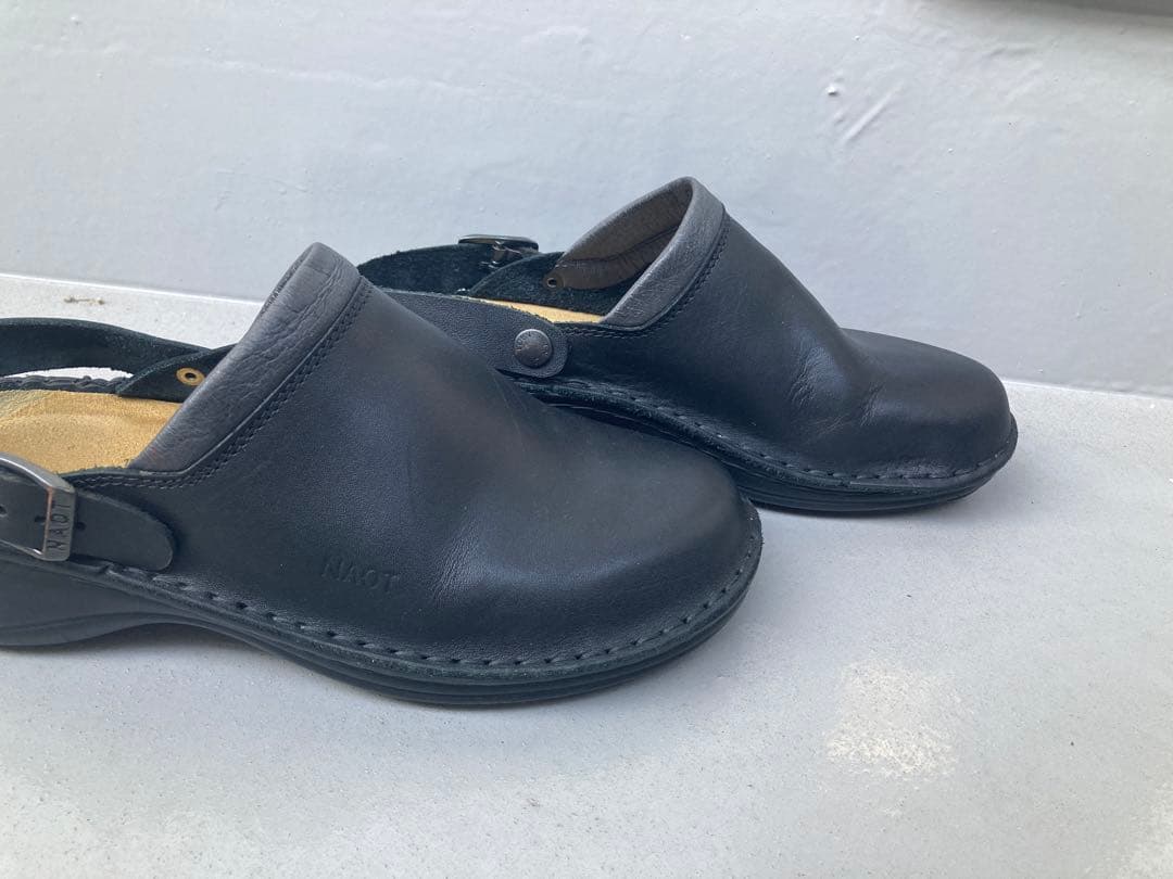 NAOT IRIS マットブラック 36