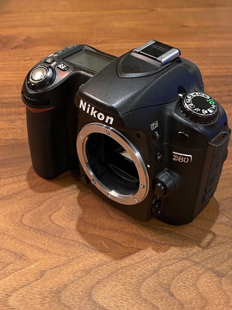 Nikon D80 CCDデジタル一眼レフ 2000枚台　動作品