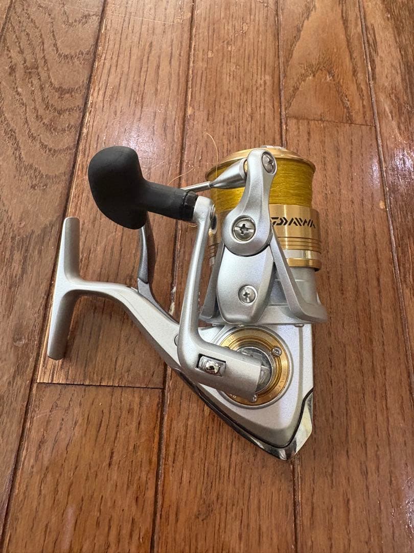 ダイワ　トライソ2500LBD