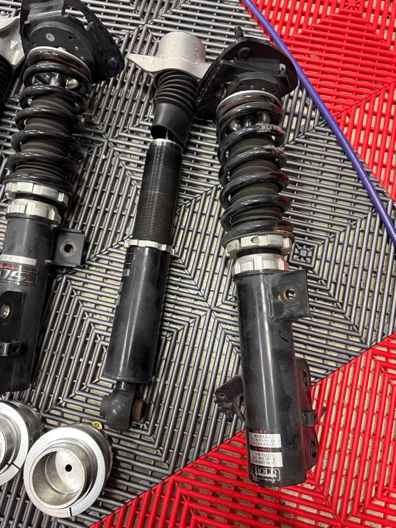 70 カムリ　車高調　ボルドワールド