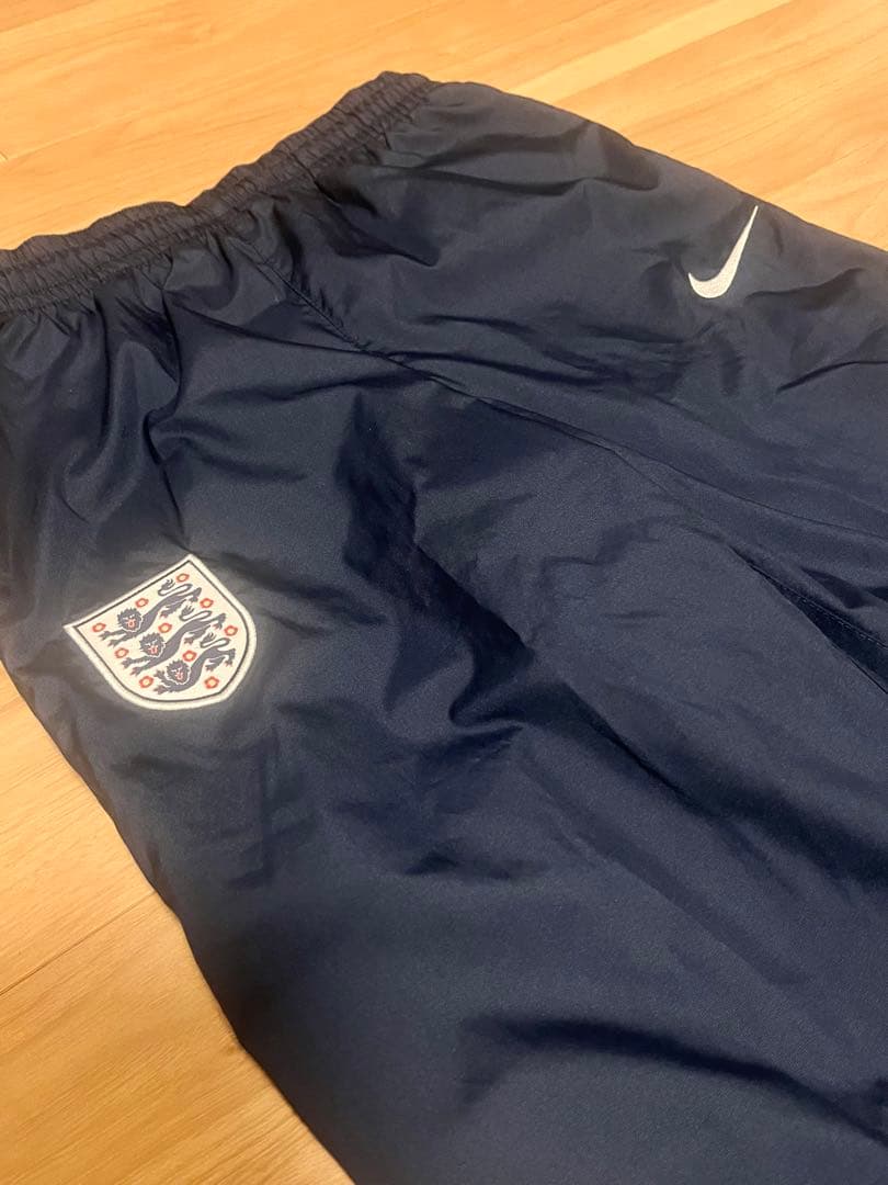 【サッカーウェア】Nike イングランド代表 ナイロンパンツ S