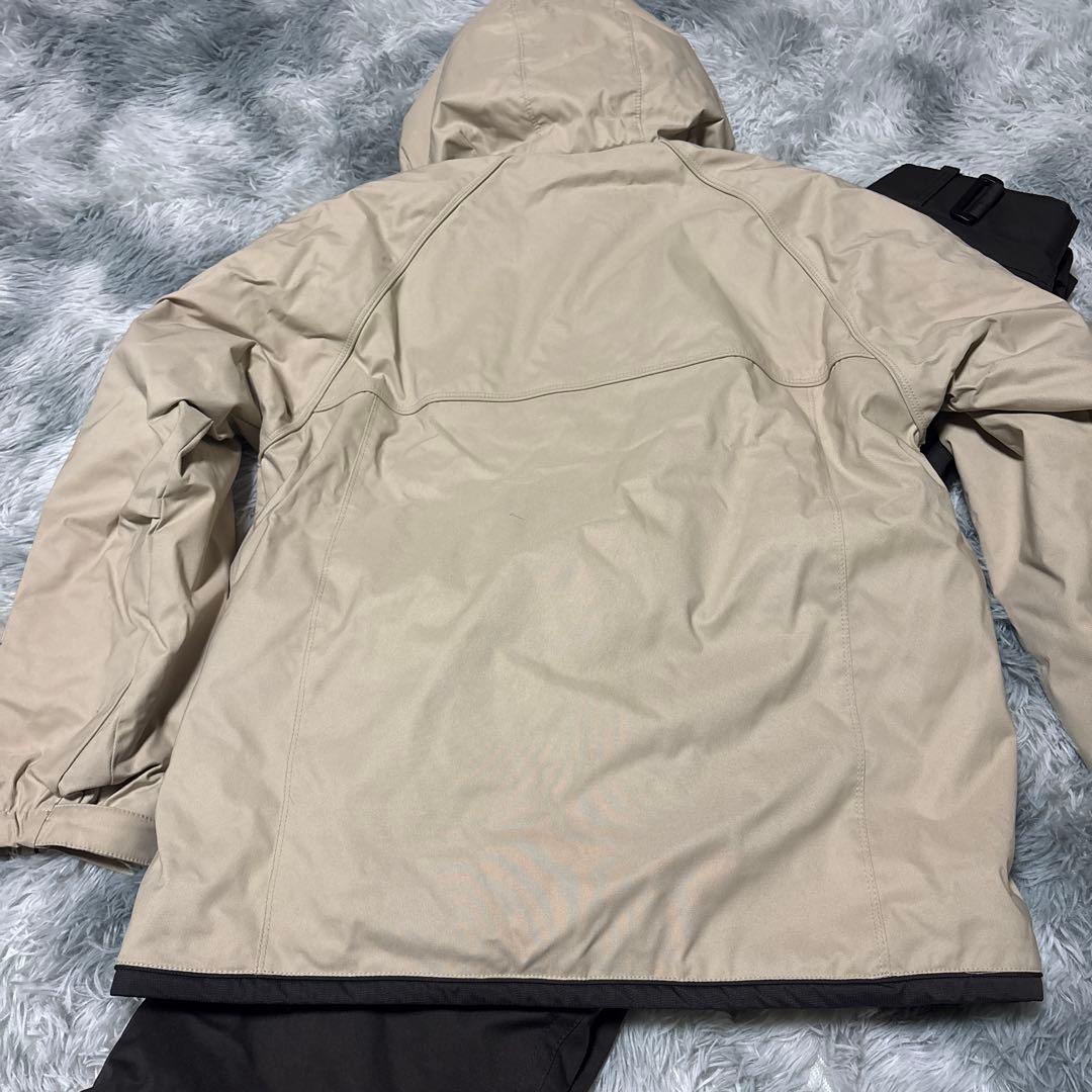 【超美品】Phenix フェニックス スキーウェア 女性ジャケットLパンツM