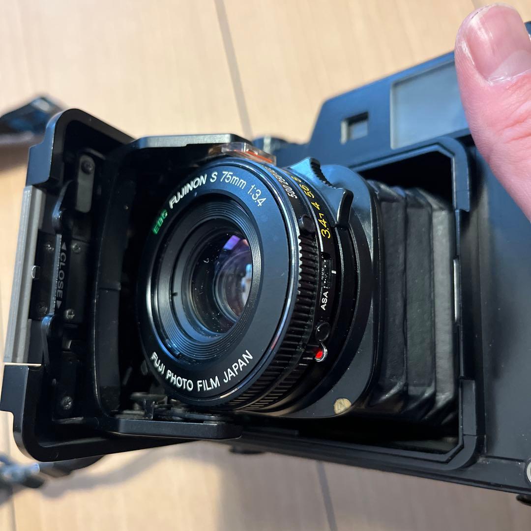 【ジャンク】FUJICA 6x4.5 GS645 Professional