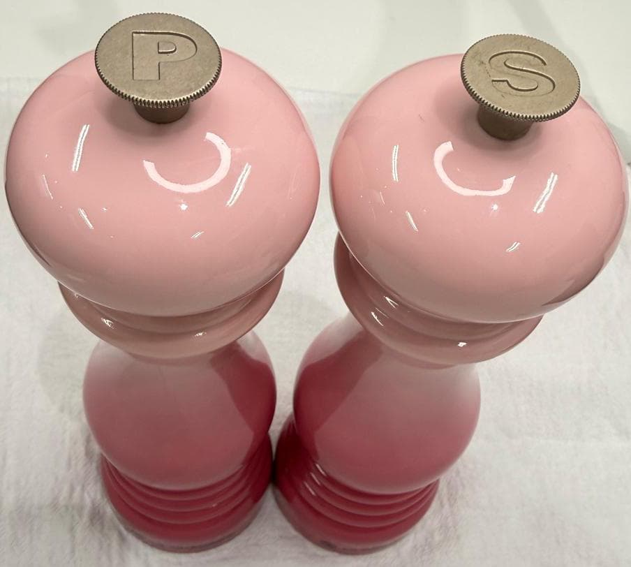 ル・クルーゼ 希少色 ソルト＆ペッパーミルセット ナチュラルピンク